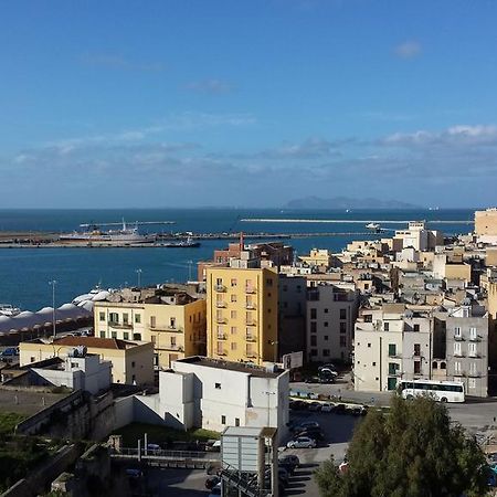 B&B Via Spalti 52 Trapani Bagian luar foto
