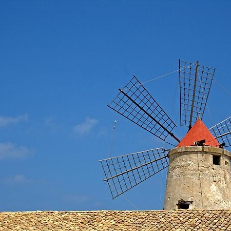 B&B Via Spalti 52 Trapani Bagian luar foto
