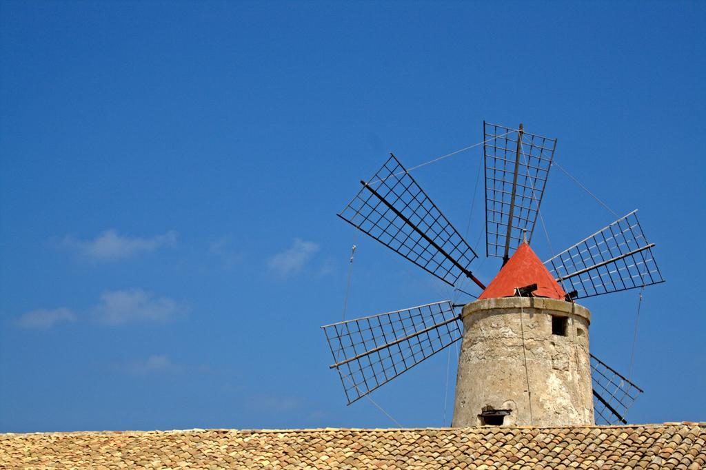 B&B Via Spalti 52 Trapani Bagian luar foto